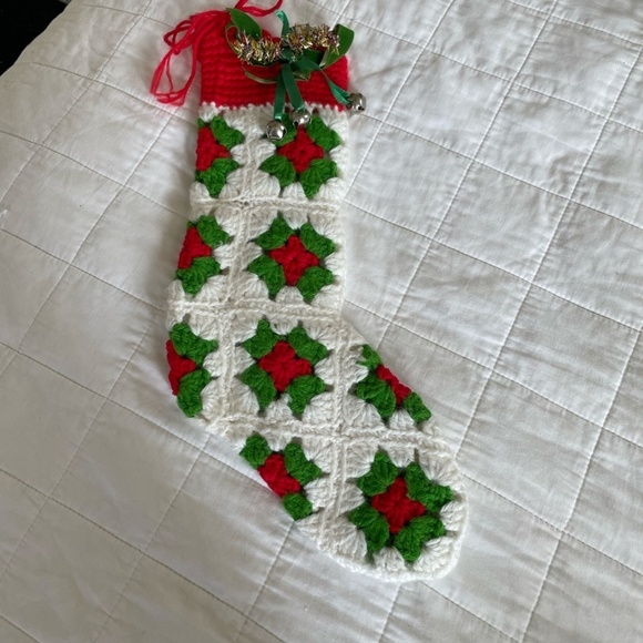 LOT OF VINTAGE 4 GRANNY CROCHET CHRISTMAS STOCKINGS - Picture 7 of 12